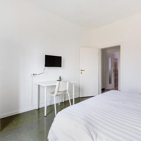 Bonola M1 Bright & Functional Flat Apartment Милано Екстериор снимка