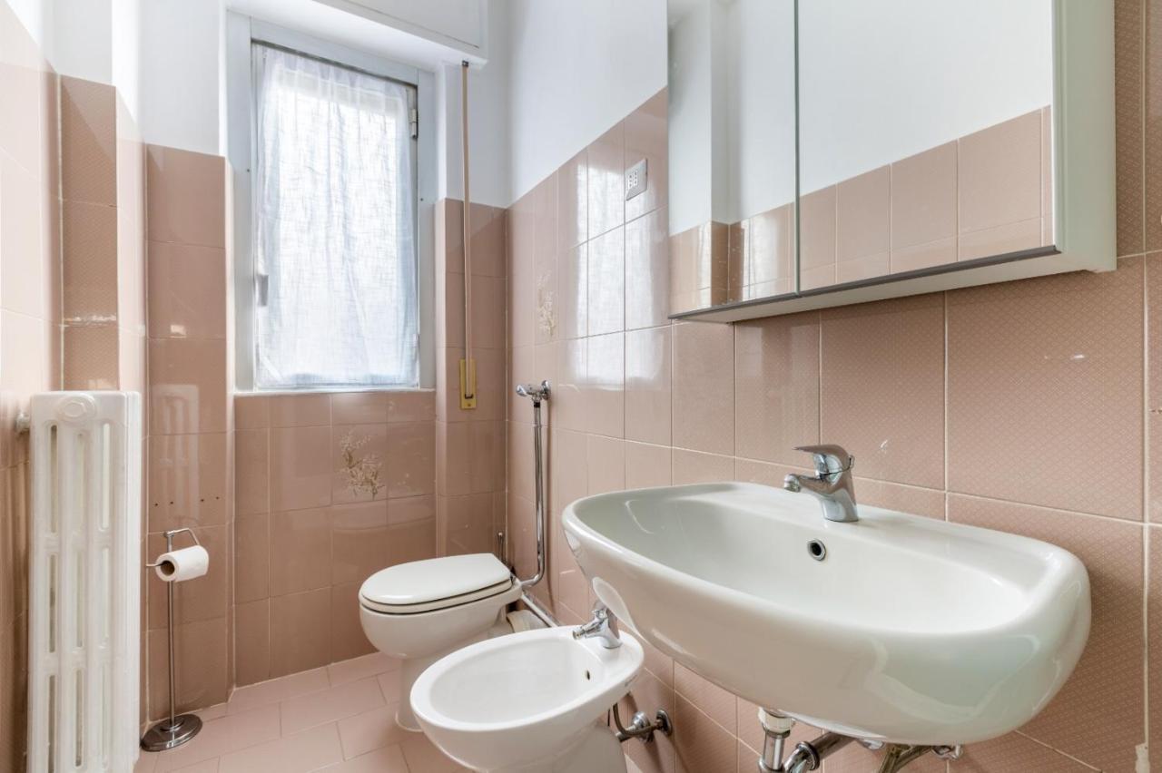 Bonola M1 Bright & Functional Flat Apartment Милано Екстериор снимка
